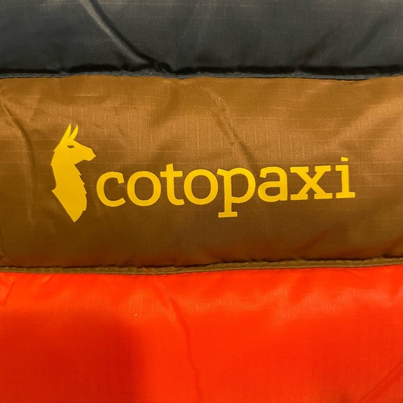 Cotopaxi Fuego Down Vest NWT Men’s M Deep Ocean Stripes Retro Look Gear for Good - Picture 2 of 6